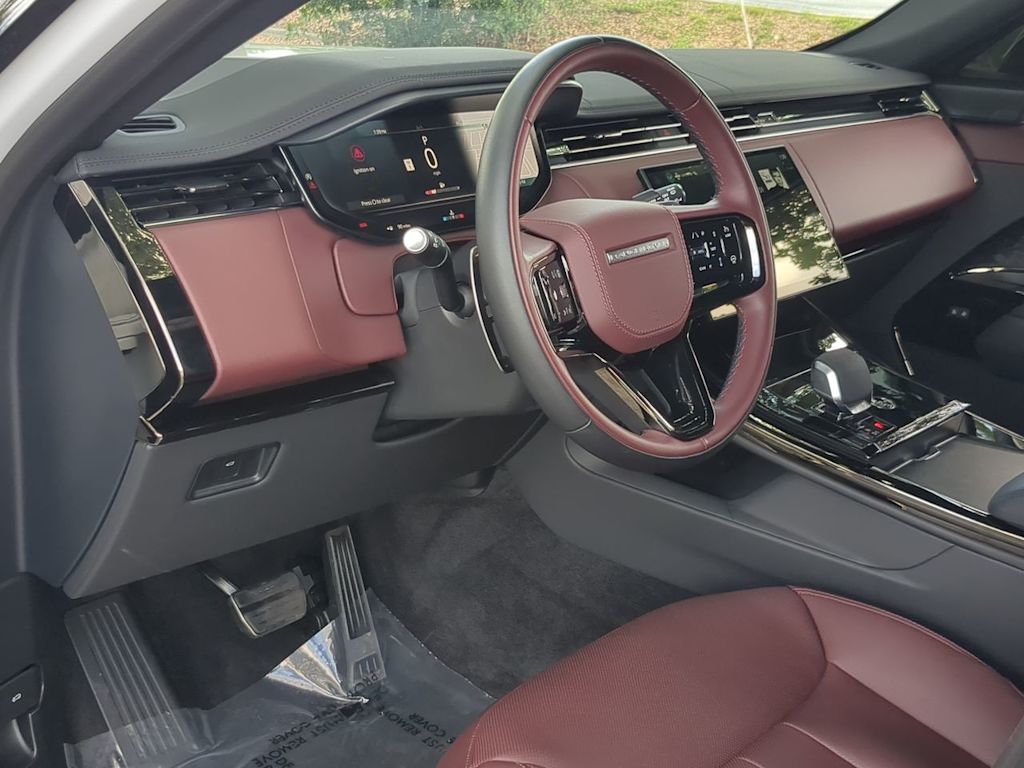 Thumbnail: 2025 Land Rover Range Rover Sport - 2