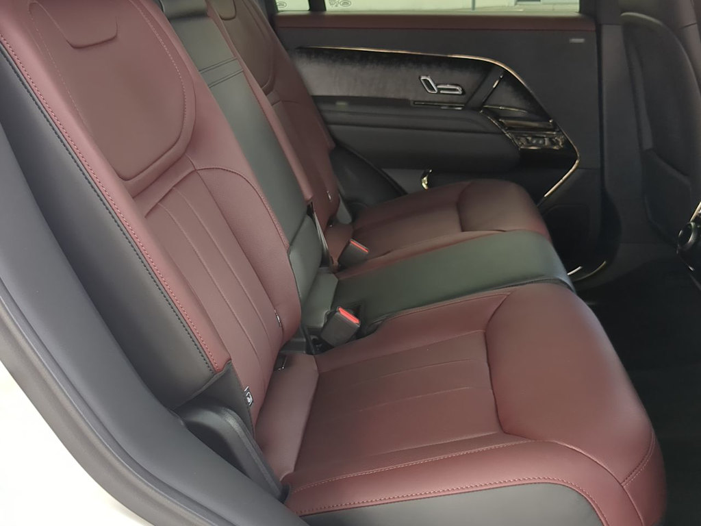 Thumbnail: 2025 Land Rover Range Rover Sport - 28