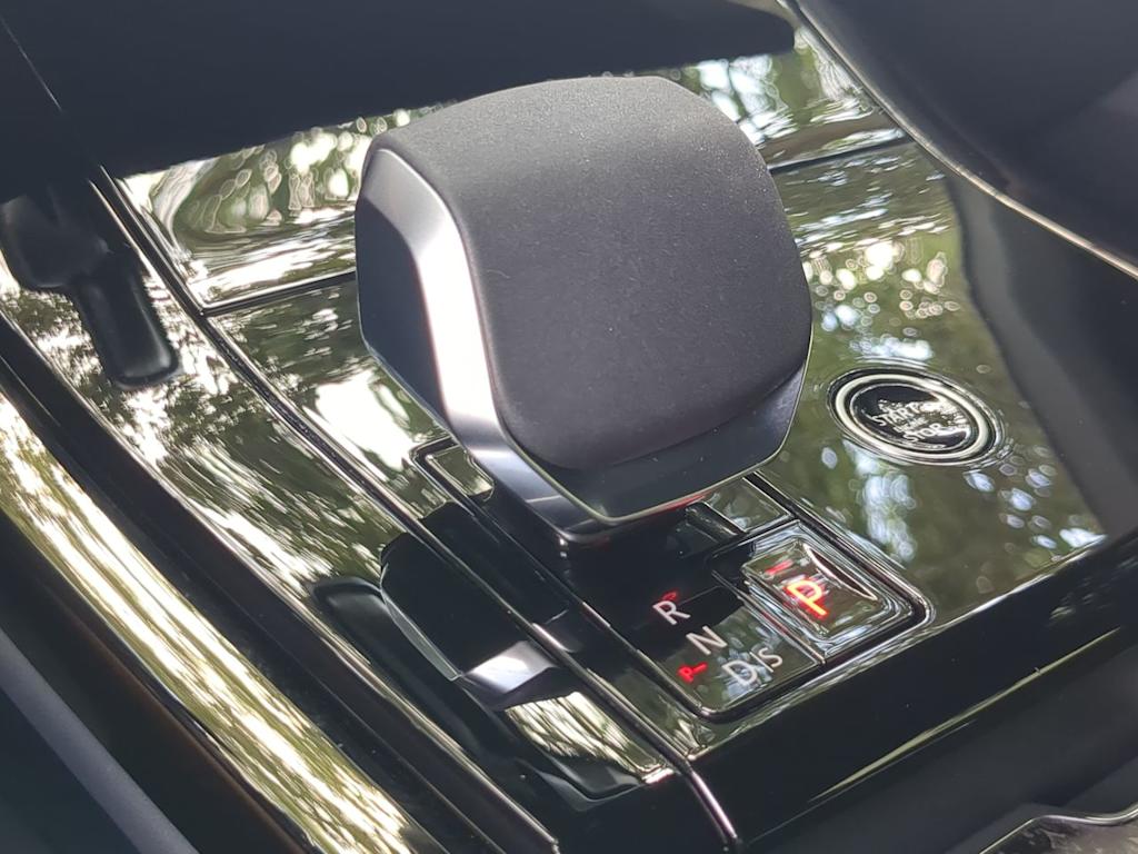 Thumbnail: 2025 Land Rover Range Rover Sport - 14