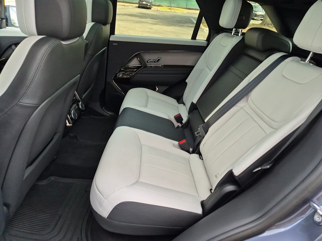 Thumbnail: 2024 Land Rover Range Rover Sport - 28