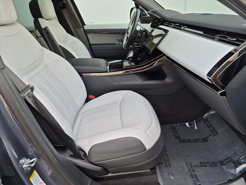 Thumbnail: 2024 Land Rover Range Rover Sport - 11