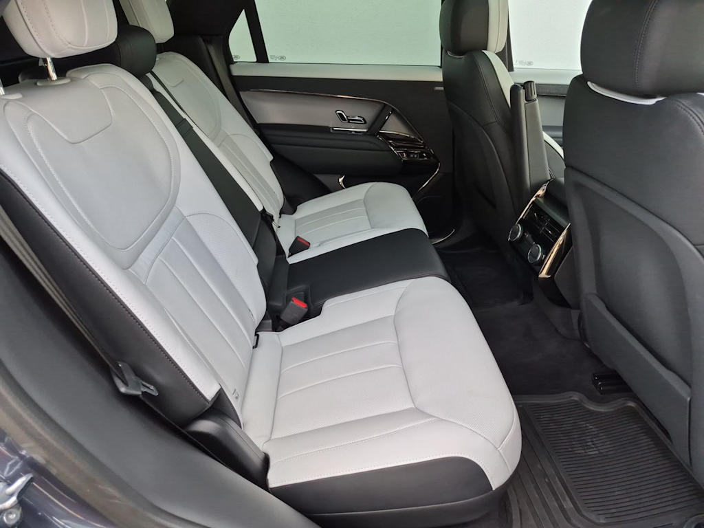 Thumbnail: 2024 Land Rover Range Rover Sport - 29