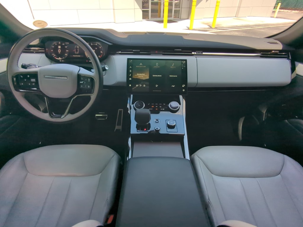 Thumbnail: 2023 Land Rover Range Rover Sport - 9