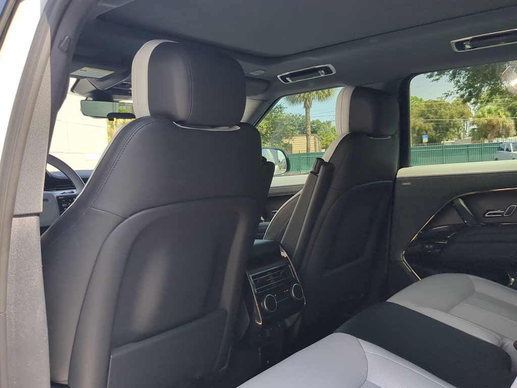 Thumbnail: 2023 Land Rover Range Rover Sport - 12