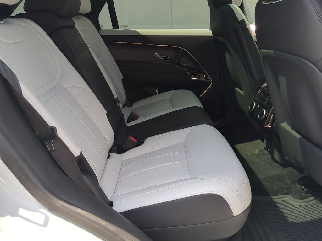 Thumbnail: 2023 Land Rover Range Rover Sport - 28