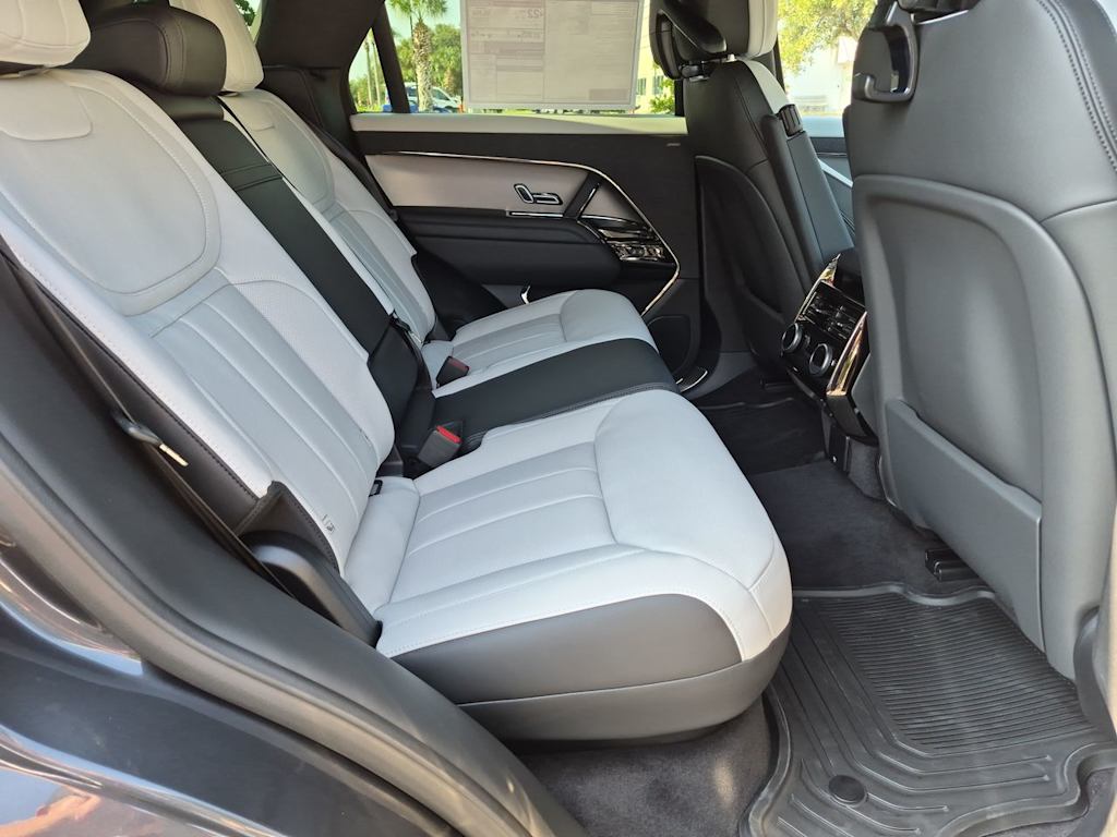 Thumbnail: 2026 Land Rover Range Rover Sport - 27