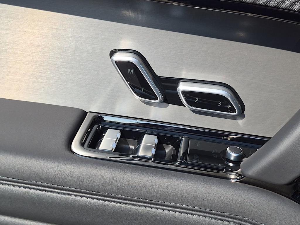 Thumbnail: 2026 Land Rover Range Rover Sport - 24