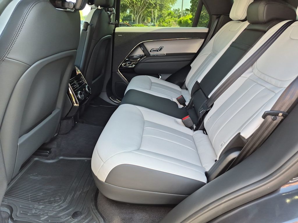 Thumbnail: 2026 Land Rover Range Rover Sport - 26