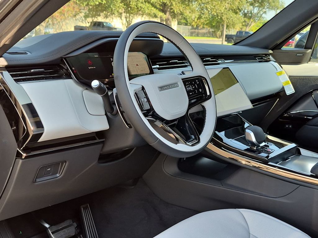 Thumbnail: 2026 Land Rover Range Rover Sport - 2