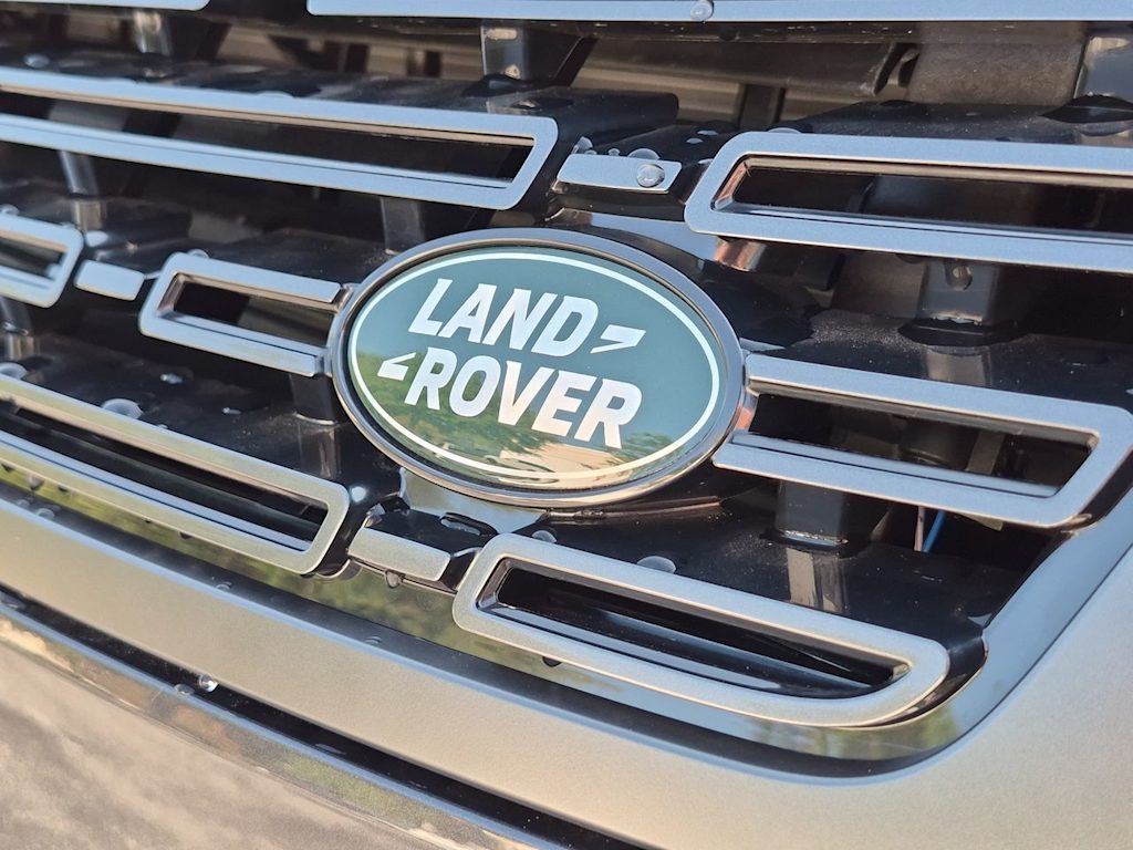 Thumbnail: 2026 Land Rover Range Rover Sport - 22