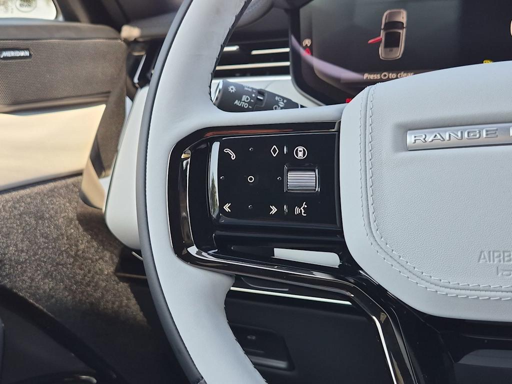 Thumbnail: 2026 Land Rover Range Rover Sport - 28