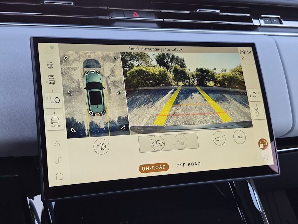 Thumbnail: 2026 Land Rover Range Rover Sport - 33