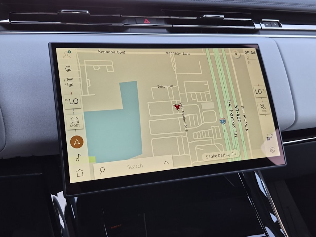 Thumbnail: 2026 Land Rover Range Rover Sport - 32