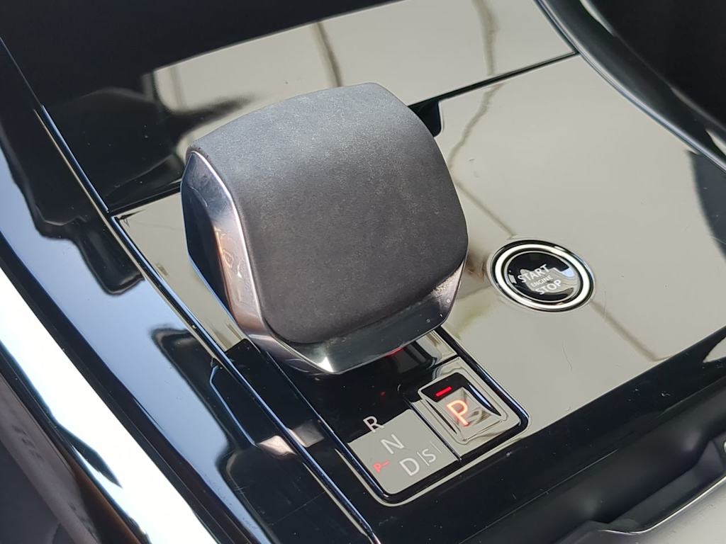 Thumbnail: 2024 Land Rover Range Rover Sport - 15