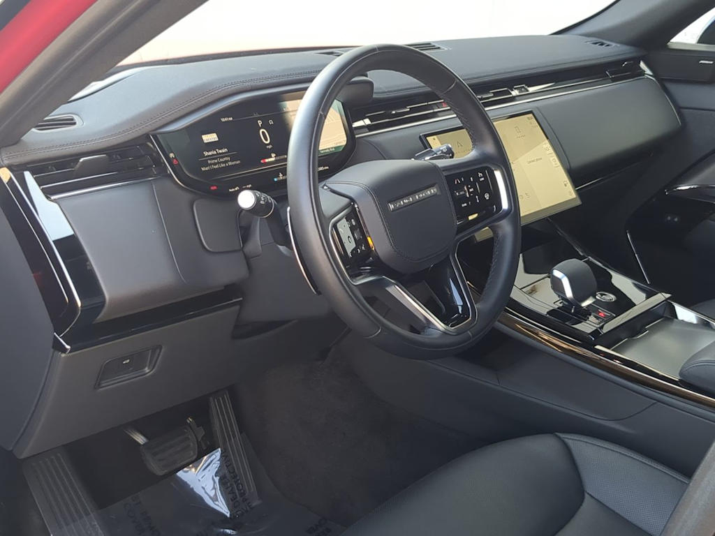 Thumbnail: 2025 Land Rover Range Rover Sport - 2