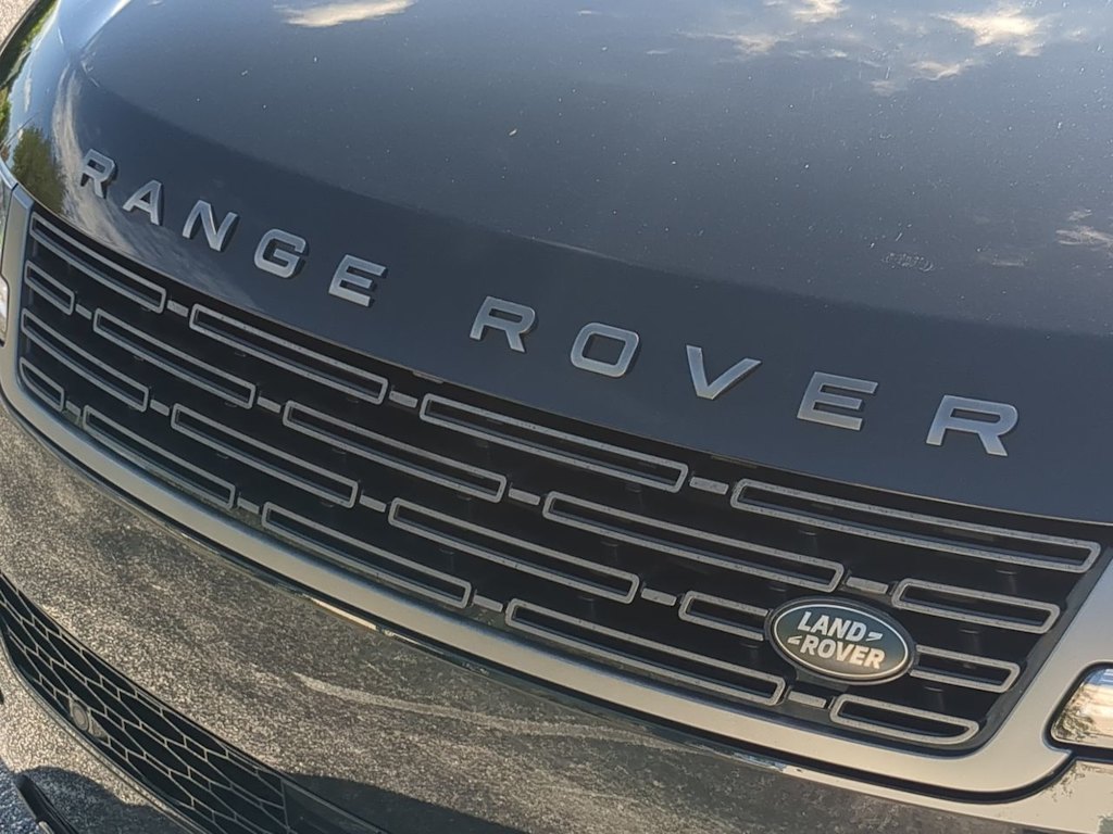 Thumbnail: 2023 Land Rover Range Rover Sport - 24