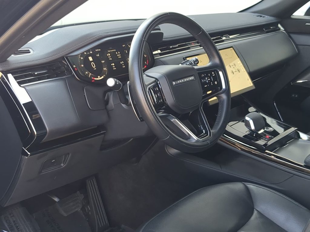 Thumbnail: 2025 Land Rover Range Rover Sport - 2