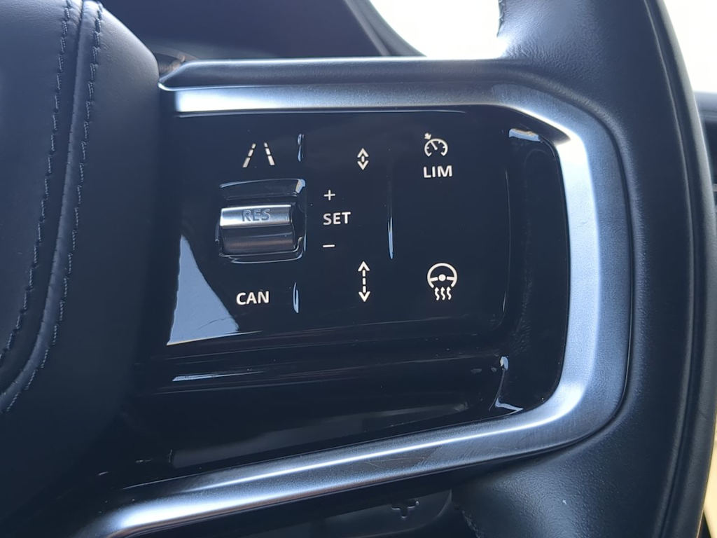 Thumbnail: 2025 Land Rover Range Rover Sport - 32