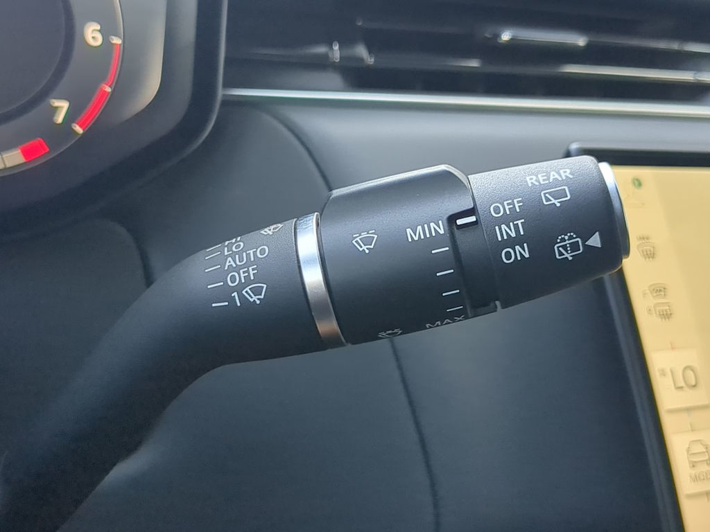 Thumbnail: 2025 Land Rover Range Rover Sport - 33