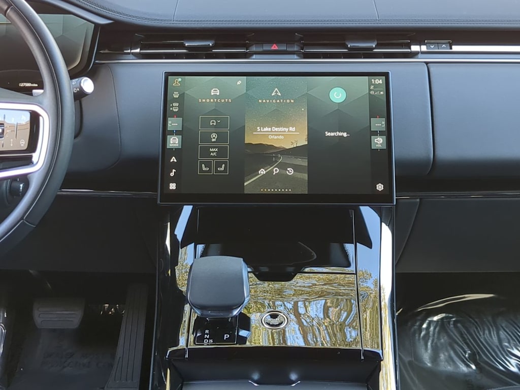 Thumbnail: 2025 Land Rover Range Rover Sport - 15