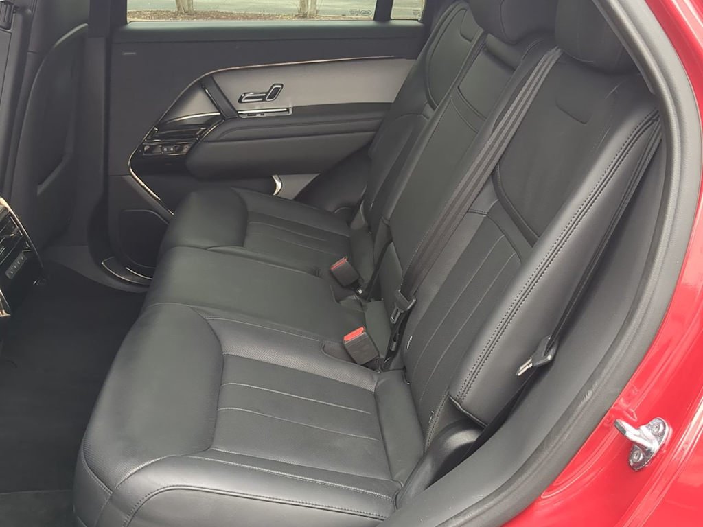Thumbnail: 2025 Land Rover Range Rover Sport - 28