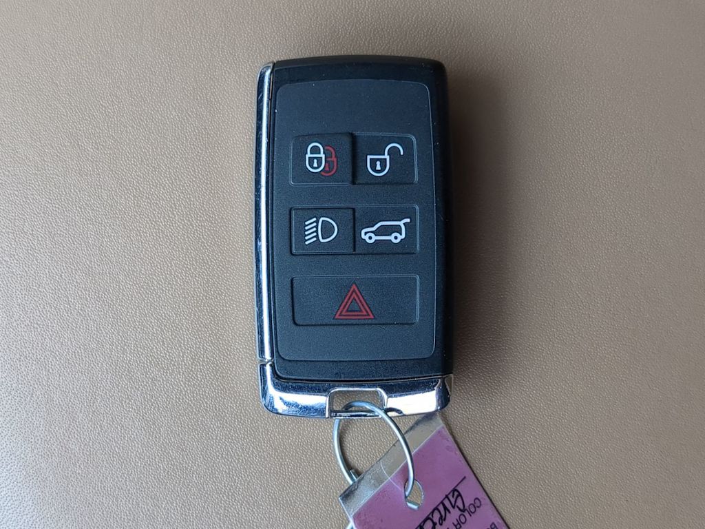 Thumbnail: 2025 Land Rover Range Rover Sport - 16