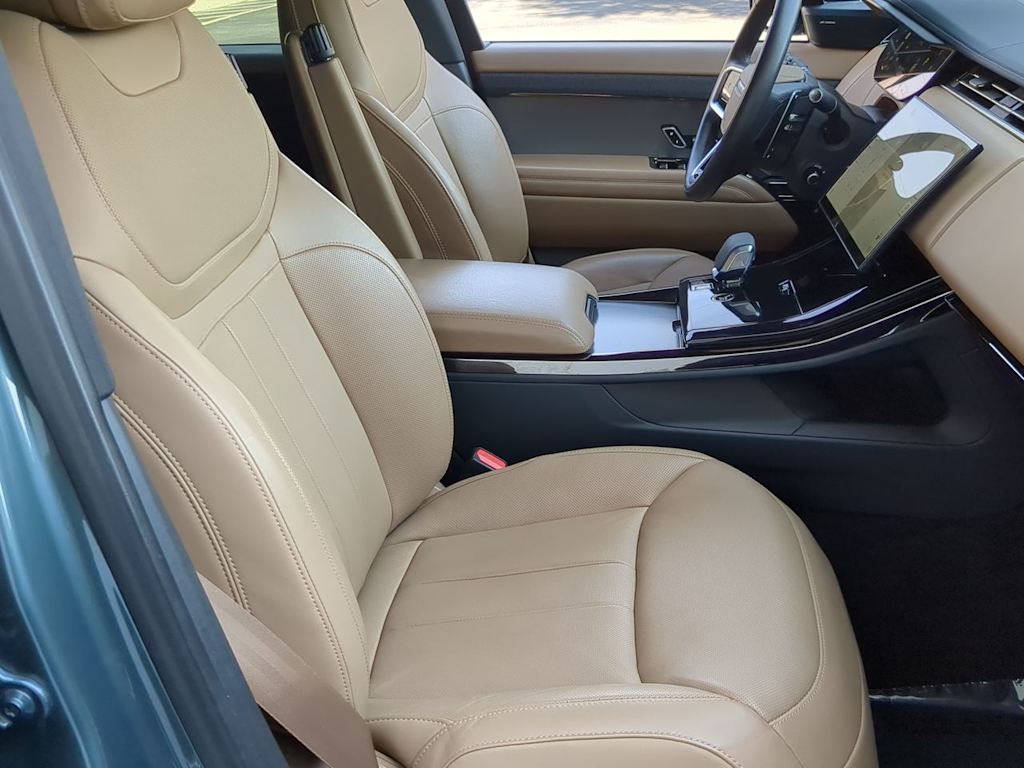 Thumbnail: 2025 Land Rover Range Rover Sport - 10