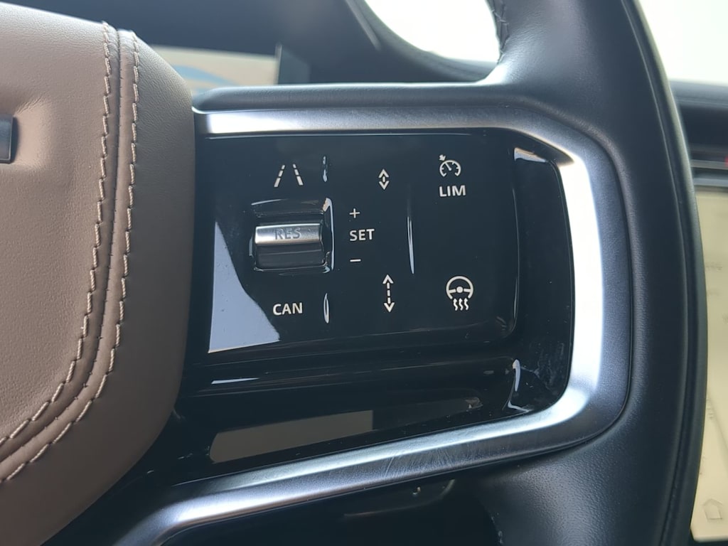 Thumbnail: 2025 Land Rover Range Rover Sport - 29