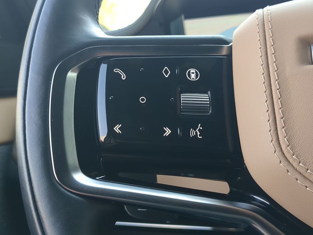 Thumbnail: 2025 Land Rover Range Rover Sport - 13