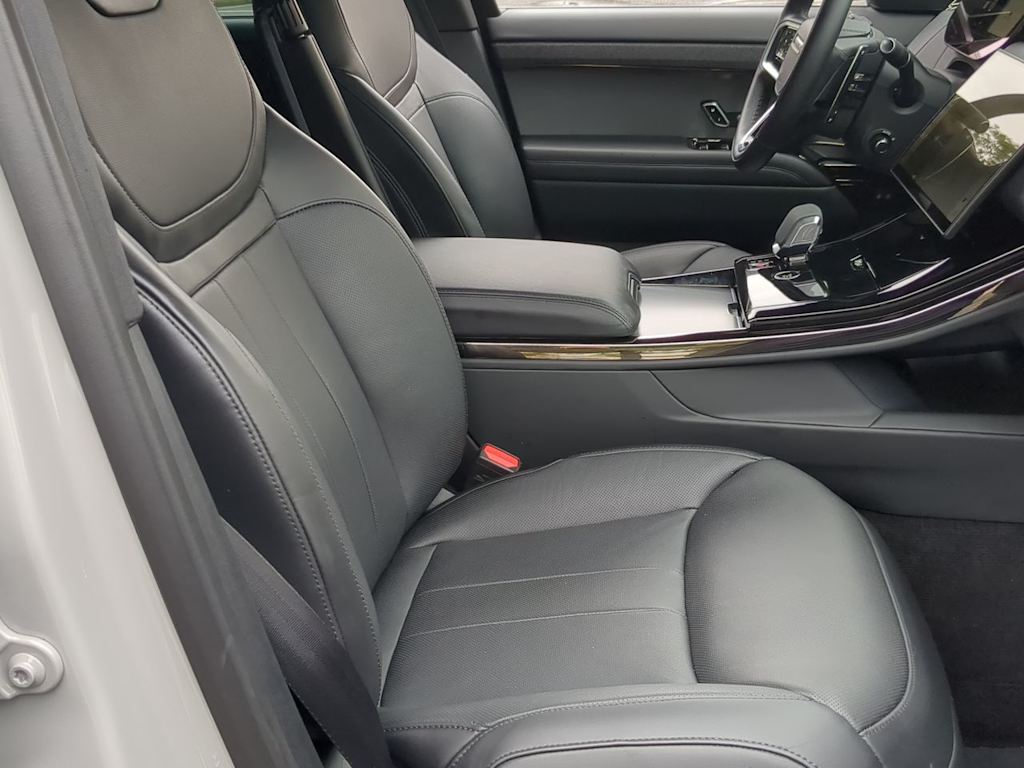 Thumbnail: 2025 Land Rover Range Rover Sport - 11