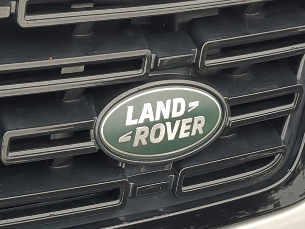 Thumbnail: 2025 Land Rover Range Rover Sport - 6