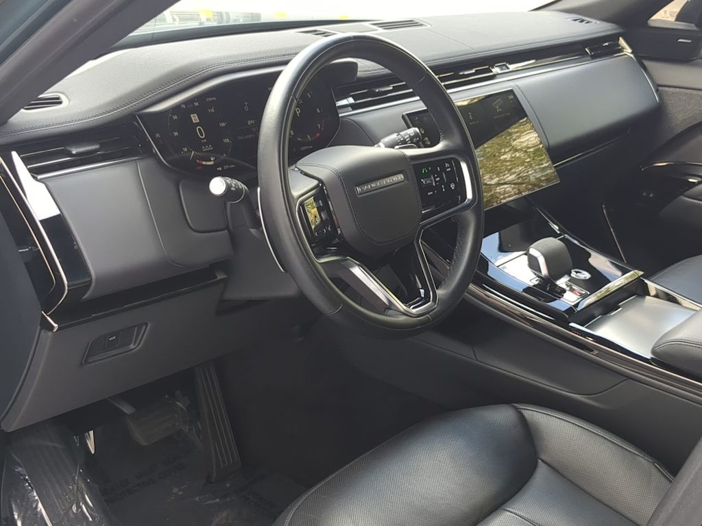 Thumbnail: 2025 Land Rover Range Rover Sport - 2