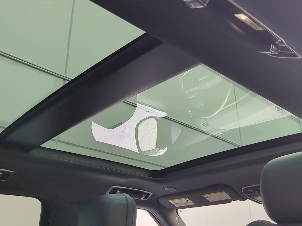 Thumbnail: 2025 Land Rover Range Rover Sport - 31
