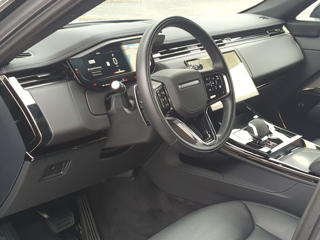 Thumbnail: 2025 Land Rover Range Rover Sport - 2