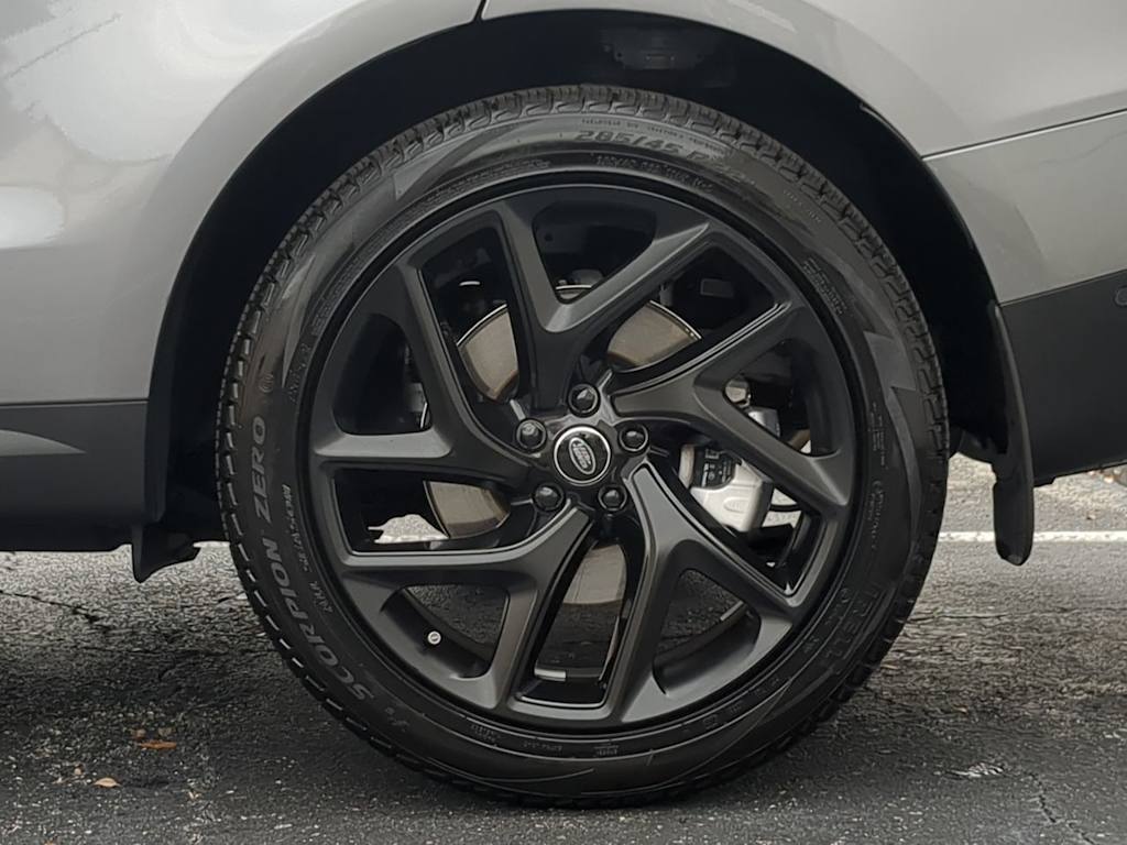 Thumbnail: 2025 Land Rover Range Rover Sport - 7