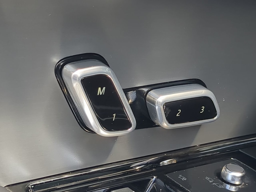 Thumbnail: 2025 Land Rover Range Rover Sport - 26