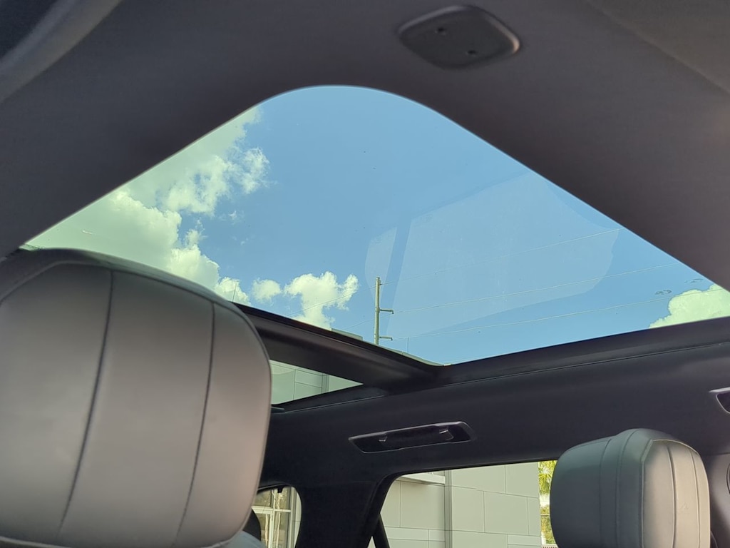 Thumbnail: 2025 Land Rover Range Rover Sport - 27