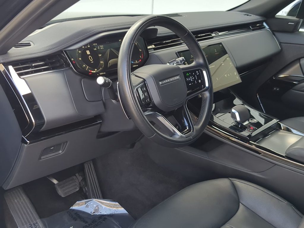 Thumbnail: 2025 Land Rover Range Rover Sport - 2