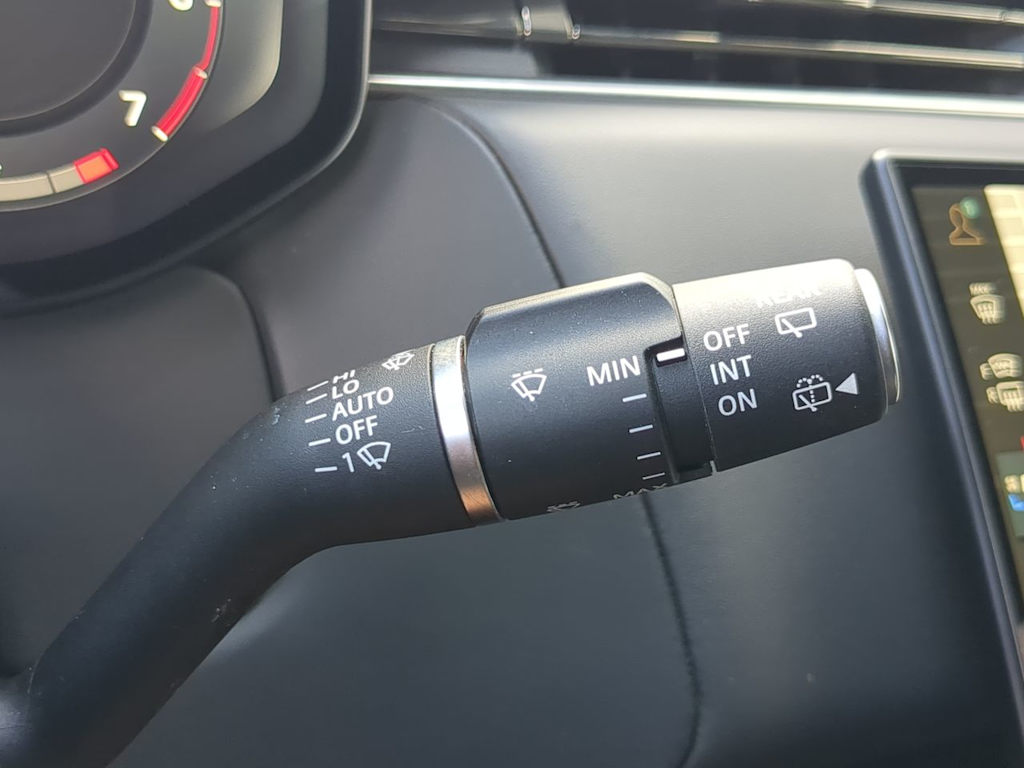 Thumbnail: 2025 Land Rover Range Rover Sport - 33