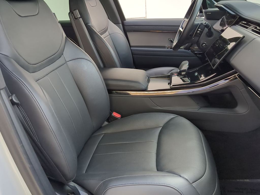 Thumbnail: 2025 Land Rover Range Rover Sport - 10