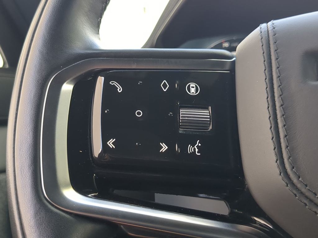 Thumbnail: 2025 Land Rover Range Rover Sport - 30