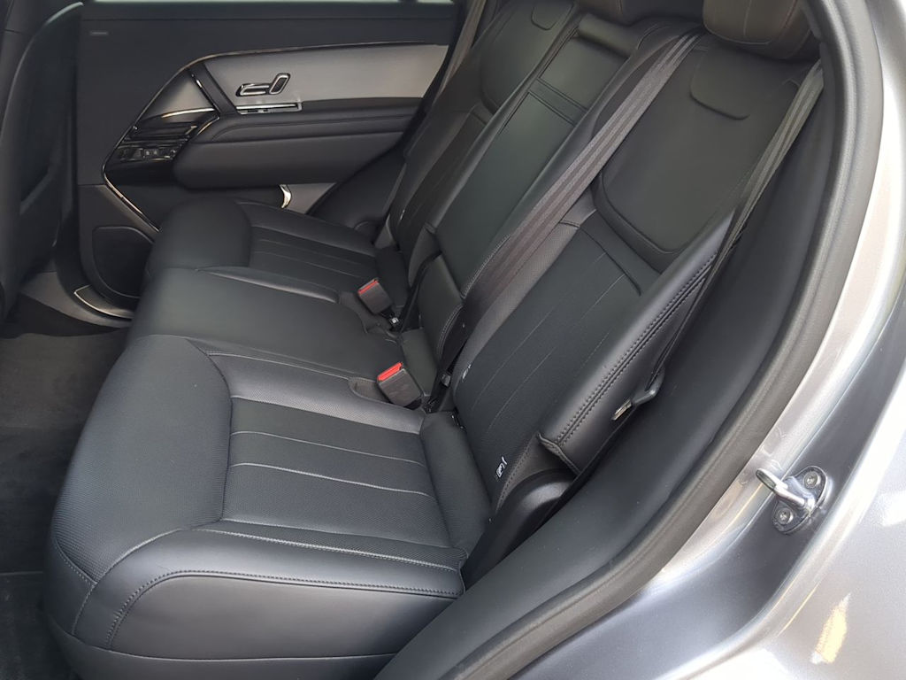 Thumbnail: 2025 Land Rover Range Rover Sport - 28