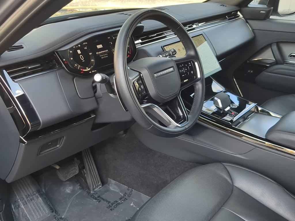 Thumbnail: 2025 Land Rover Range Rover Sport - 2