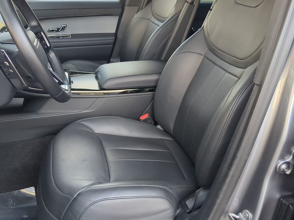 Thumbnail: 2025 Land Rover Range Rover Sport - 9