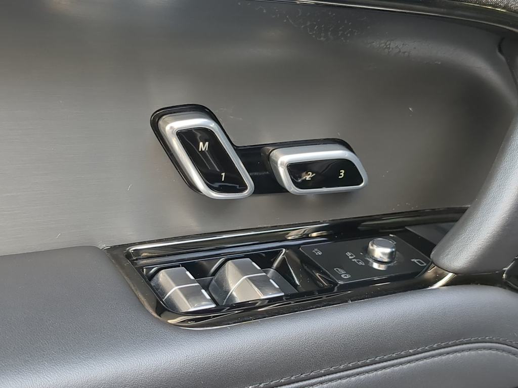 Thumbnail: 2025 Land Rover Range Rover Sport - 26