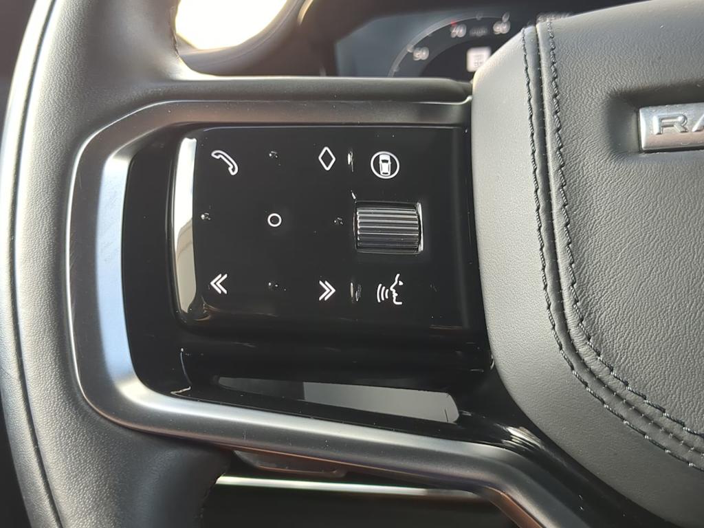 Thumbnail: 2025 Land Rover Range Rover Sport - 31