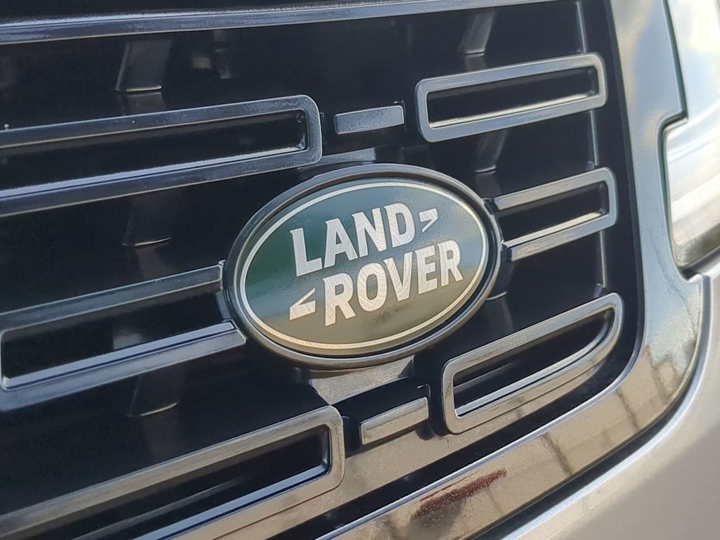 Thumbnail: 2025 Land Rover Range Rover Sport - 5