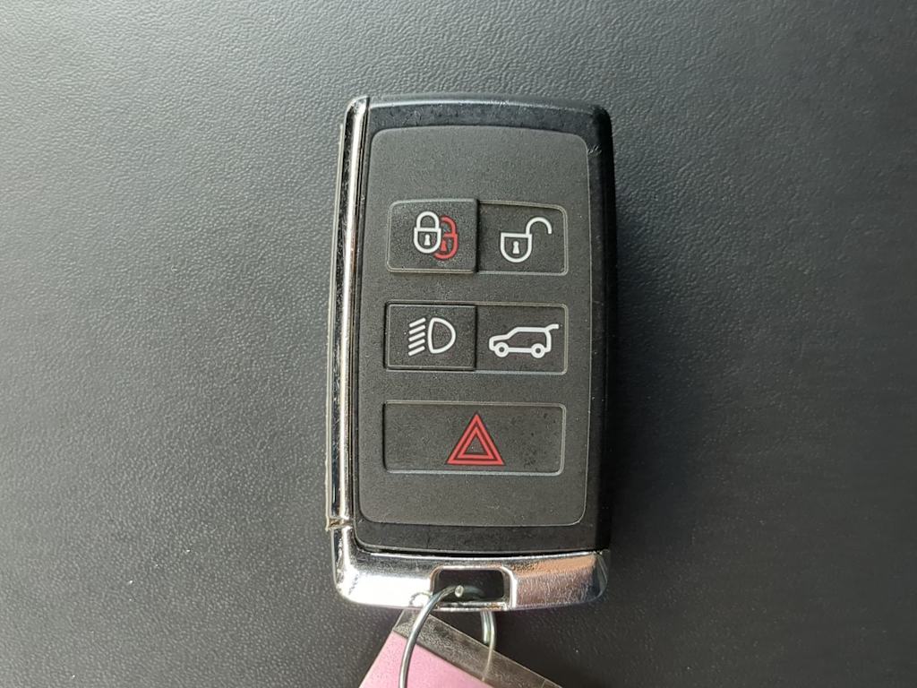 Thumbnail: 2025 Land Rover Range Rover Sport - 39