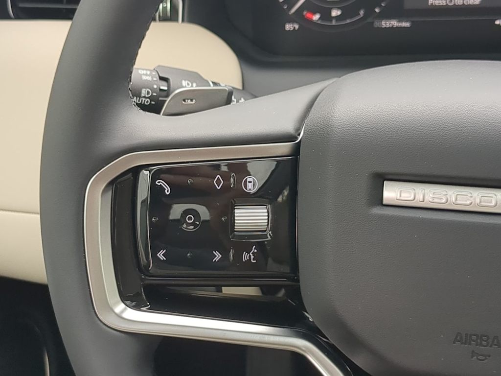 Thumbnail: 2025 Land Rover Discovery Sport - 31