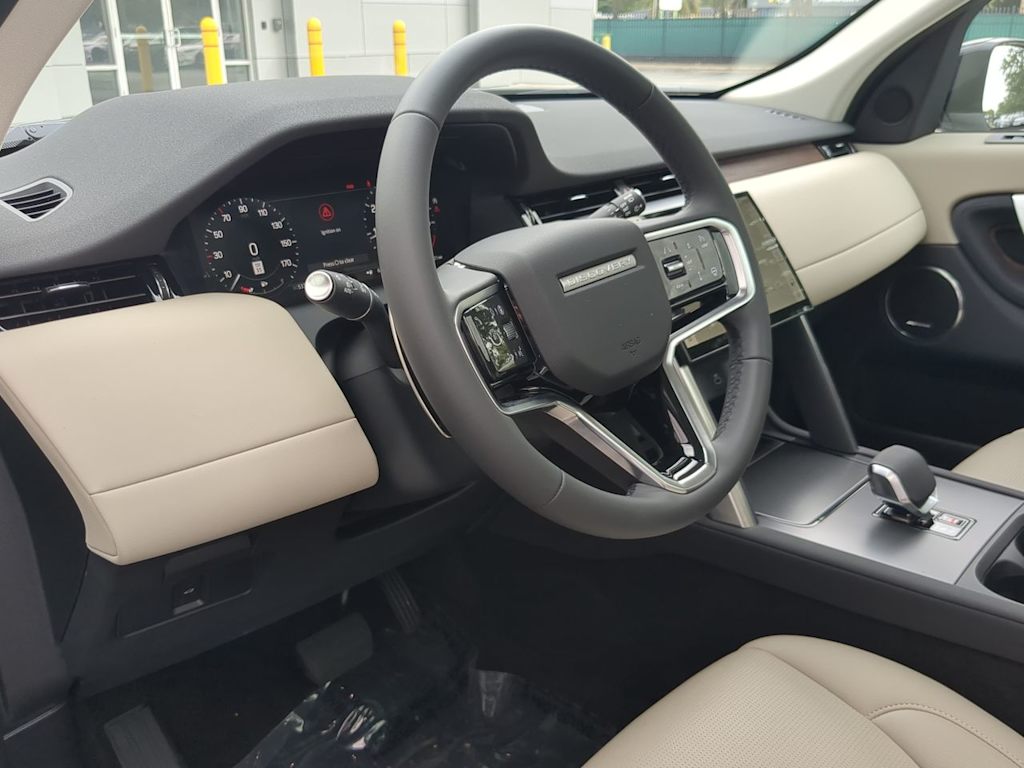 Thumbnail: 2025 Land Rover Discovery Sport - 2